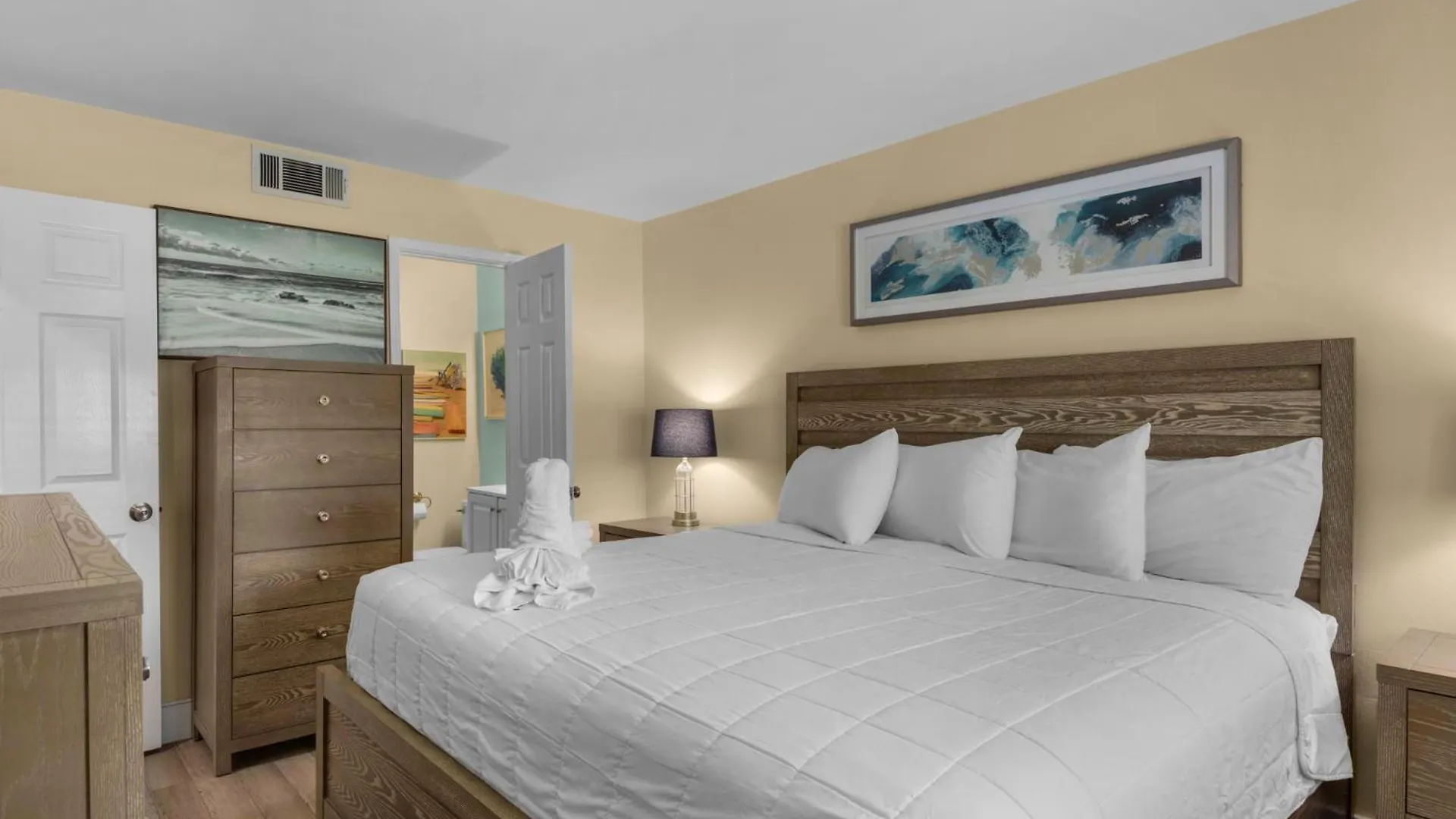Crystal Sands 103A By Newman-Dailey Destin Apartment
